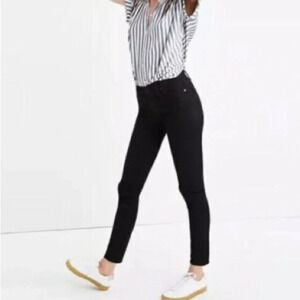 Madewell 8" Skinny Jeans in Black Carbondale Wash - Size 26